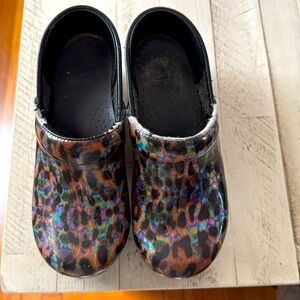 Size 35 multi colored cheetah print dansko clogs